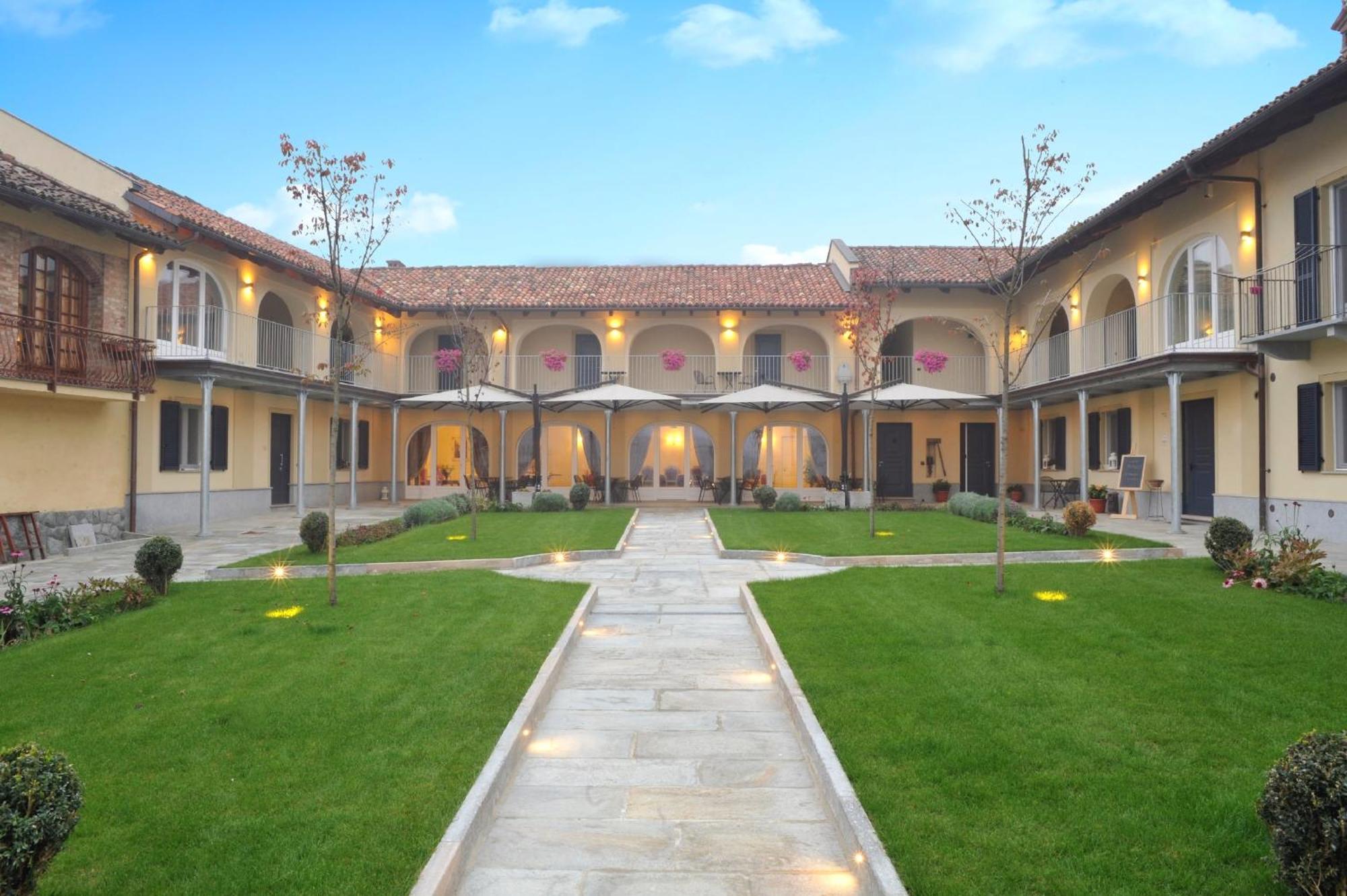 Agriturismo Cascina Varie 카르타니토 외부 사진