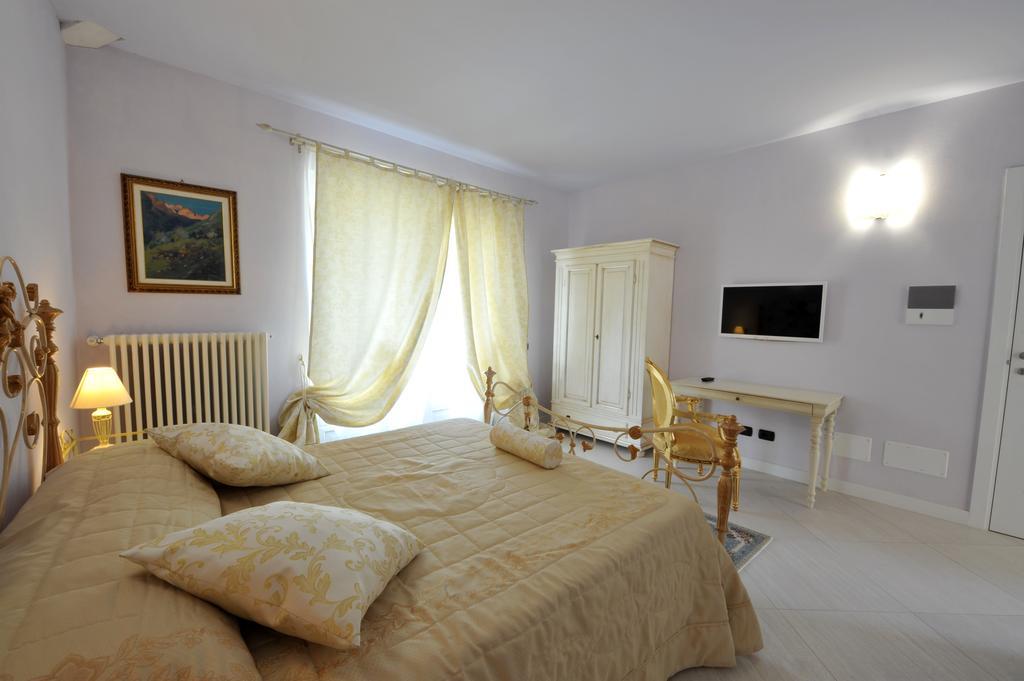 Agriturismo Cascina Varie 카르타니토 외부 사진