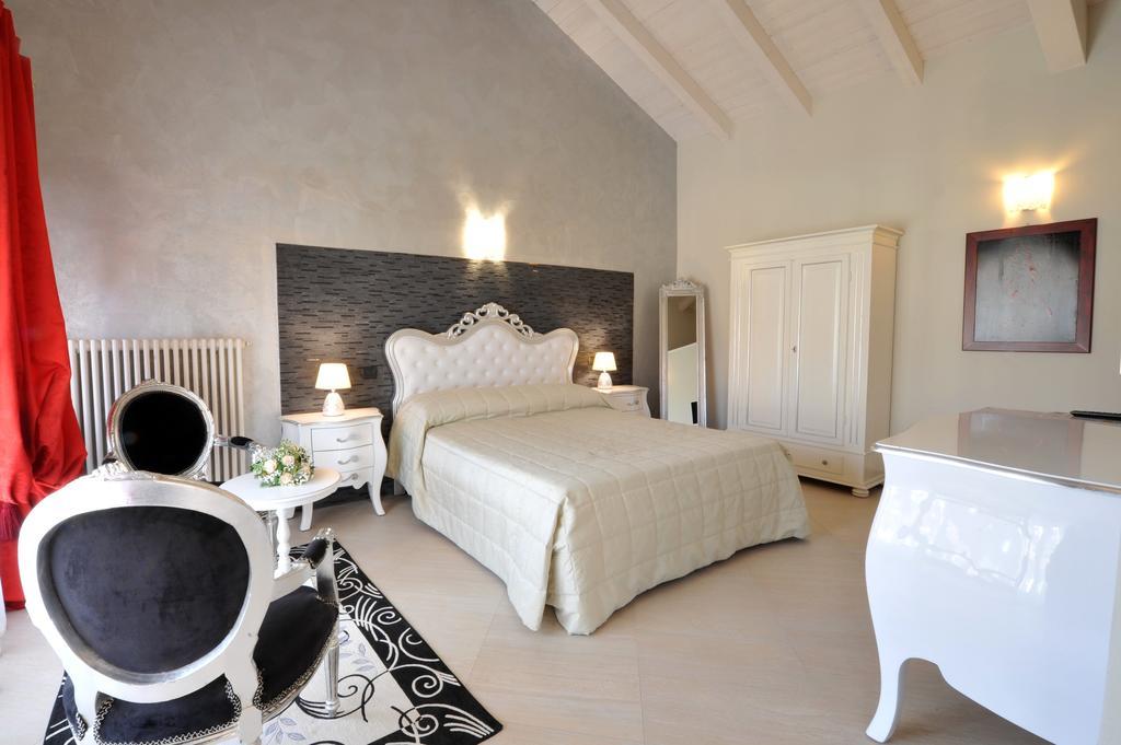 Agriturismo Cascina Varie 카르타니토 외부 사진