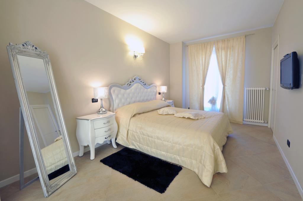 Agriturismo Cascina Varie 카르타니토 외부 사진
