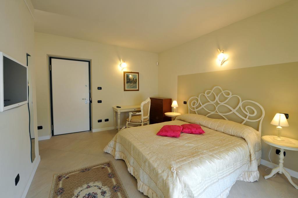 Agriturismo Cascina Varie 카르타니토 외부 사진